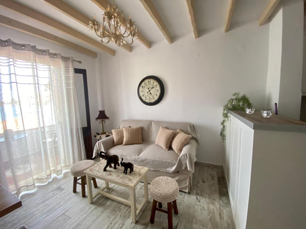 Petridi Maria Suites & Apartments Скала Екстериор снимка