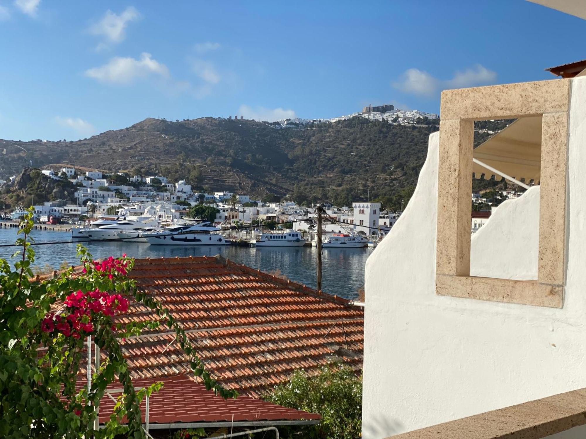 Petridi Maria Suites & Apartments Скала Екстериор снимка
